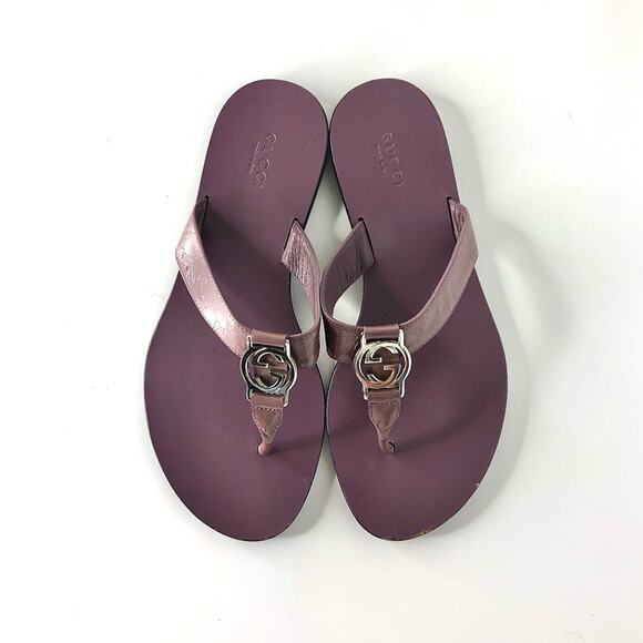 Gucci Interlocking GG Logo Emboss Purple Patent Leather Thong Flats Sandals 37 - Picture 2 of 9